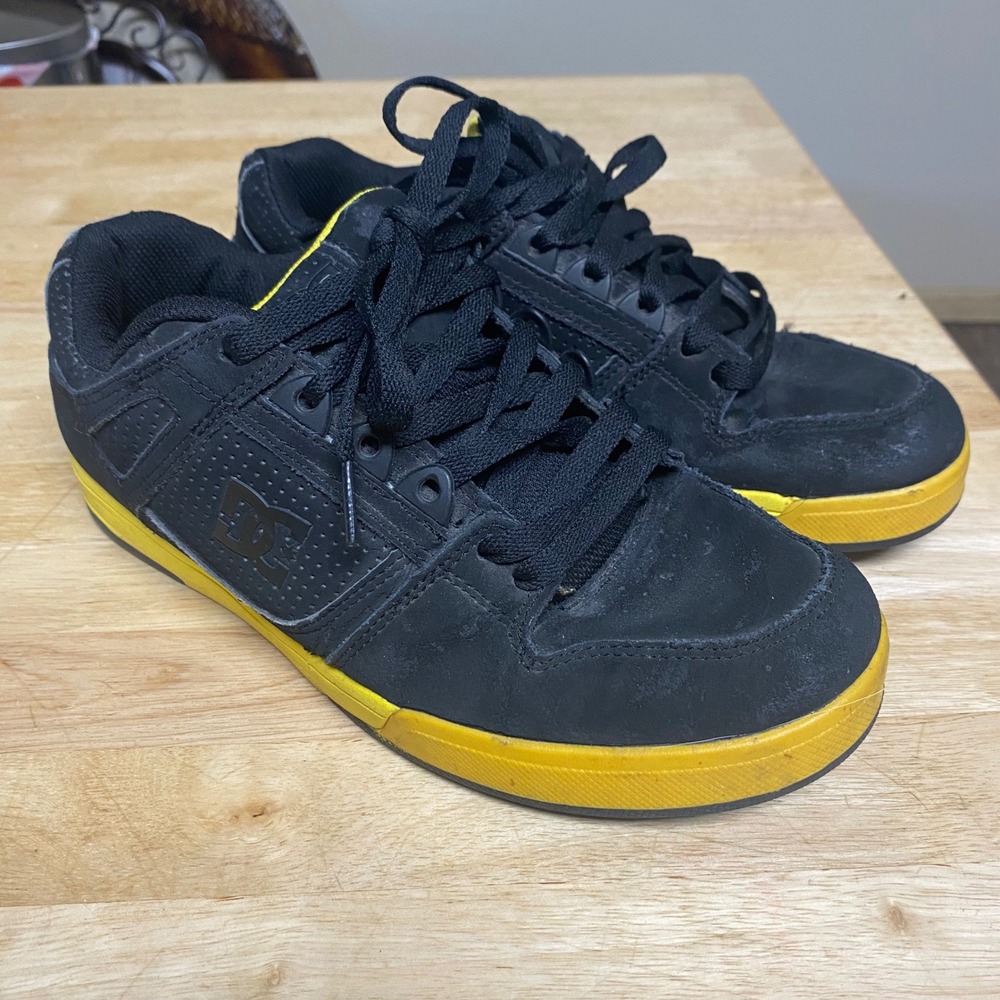 Y2K 2008 DC Skate Shoes Men Size 8.5 Black Yellow Chunky Sneakers